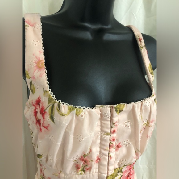 Jessica Simpson red roses eyelet lace fit & flare dress size medium brand new - Picture 11 of 17